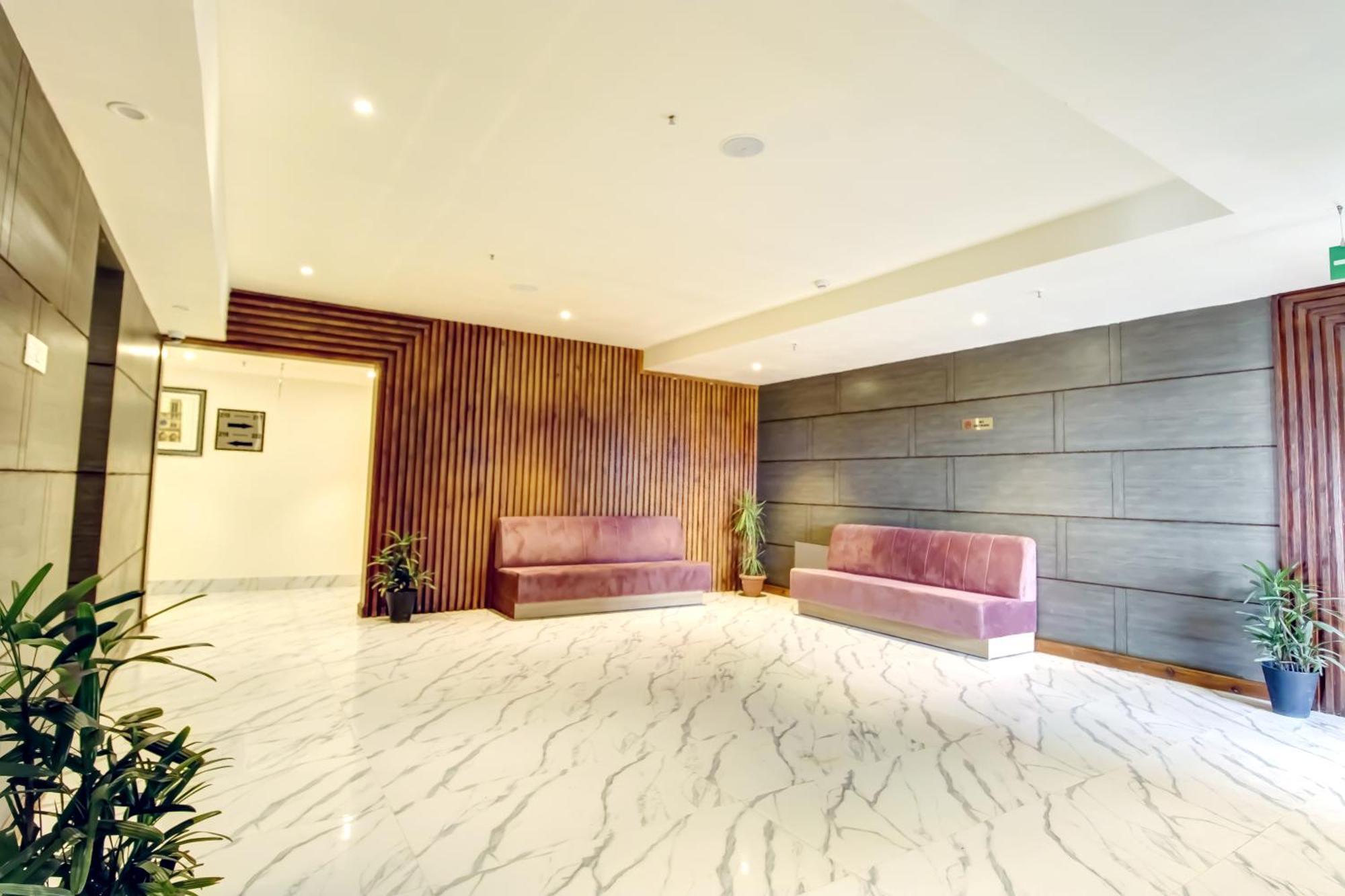 Cozzet Sonipat - A Cygnett Hotel ภายนอก รูปภาพ